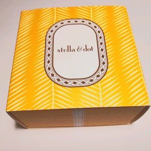 Stella & Dot Yello Patterned Small Jewelry Box